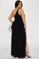 Elegant One-Shoulder Maxi Dress with Embellished Strap & High Slit – Available in Red & Black(Black,XS)
