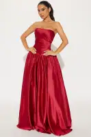 Elegant Satin Gown with Ruched Pleated Train & Boning – Sleeveless Formal Dress