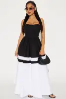 Elegant A-Line Maxi Dress with Sweetheart Neckline & Adjustable Straps – Black/Navy Combo