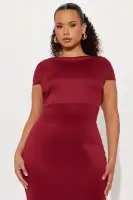Burgundy & Rust Short Sleeve Midi Dress – High Neck, Asymmetrical Hem & Stretchy Comfort(Burgundy,XS)