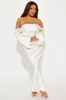 Elegant Off-Shoulder Satin Maxi Dress with Bell Sleeves & Ruched Detail – Cream(Cream,XS)
