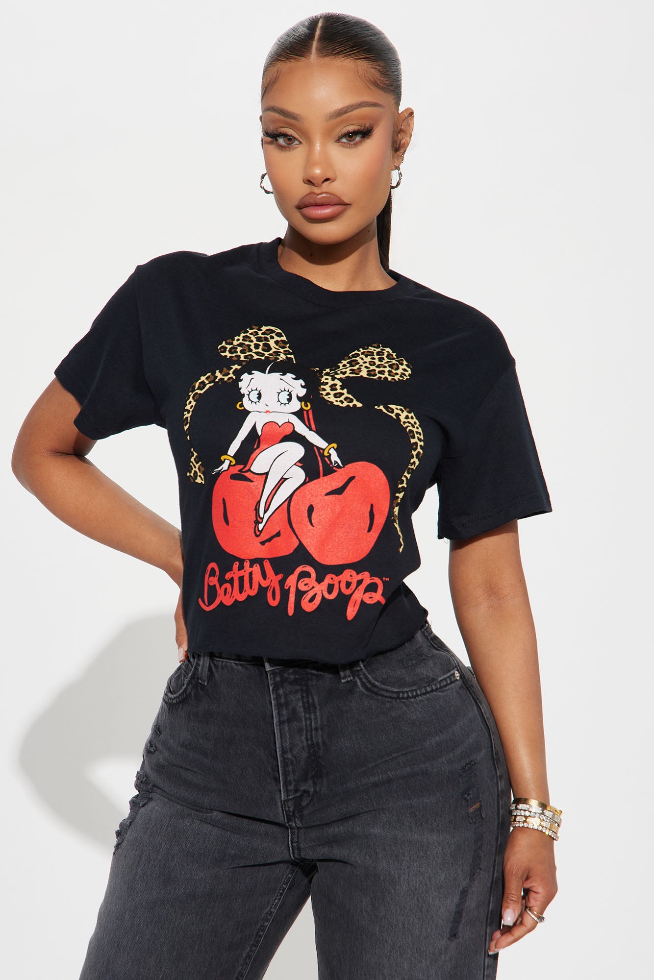 Black Cropped Crew Neck Short Sleeve Cotton Tee - Unique Screen Print Design