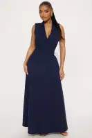 Elegant Off White & Navy Maxi Dress – Sleeveless Pleated Design with Hidden Zipper