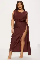 Elegant Tricot Midi Dress with Scoop Neck & Gold Hardware – Chocolate or White(Chocolate,XS)