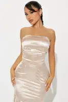 Elegant Champagne Metallic Maxi Dress with Corset Waist & Hidden Back Zipper – Strapless Formal Gown(Champagne,XS)