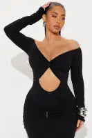 Elegant Black Off-Shoulder Maxi Dress with Long Sleeves & Cut-Out Hardware Detail – Stretchy Polyester Blend(Black,XS)