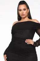 Elegant Ruched Off-Shoulder Maxi Dress - Long Sleeve, Full Lining (Red/Black/White) - Size Up Recommended(Black,XS)
