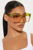 Plastic Frame Standard Lens Imported Cat Eye Sunglasses