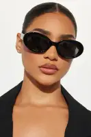 Round Sunglasses - Plastic Frame, Available in Pink & Black