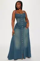Chic Denim Maxi Dress with Sweetheart Neckline & Adjustable Straps – Mermaid Fit & Button Pockets – 100% Cotton(MEDIUM Wash,XS)