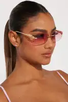 Square Frame Color Lens Ombre Detail Metal Temple Imported Sunglasses(Pink,OS)