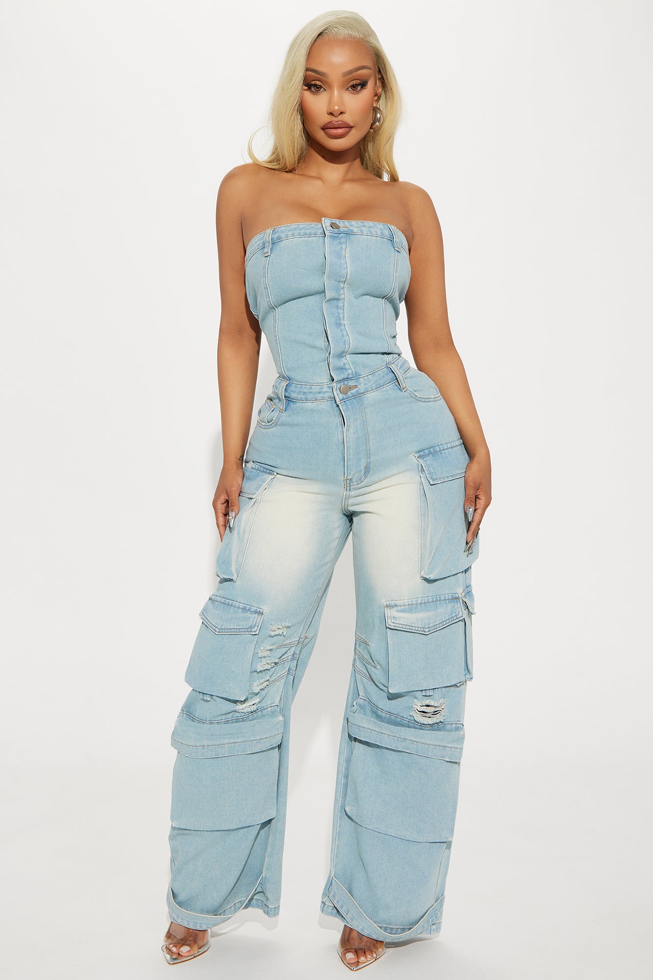 Seamless Sleeveless Jumpsuit with Adjustable Straps – Flare Design & Stretch Fabric