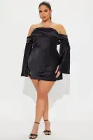 Elegant Off-Shoulder Satin Mini Dress with Bell Sleeves & Back Zipper – Ivory & Black(Black,regular,XS)