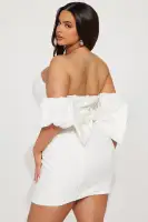Elegant Off-Shoulder Crepe Mini Dress with Corset Waist & Removable Bow Belt(White,XS)