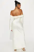 Elegant Off-Shoulder Satin Maxi Dress with Bell Sleeves & Ruched Detail – Cream(Cream,XS)