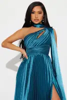 Elegant Satin One-Shoulder Gown with High Slit & Pleated Neck Tie – Available in Cognac & Teal(Teal,XS)