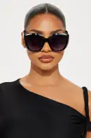Black Cat Eye Plastic Frame Sunglasses with Standard Lens(Black,OS)