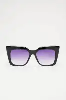 Oversized Cat Eye Plastic Sunglasses in Black(Black,OS)