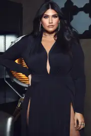 Sexy Black Maxi Spree Dress – Deep V Neck, Padded Shoulders & High Slit for a Stunning Look(Black,XS)