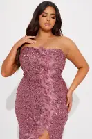 Elegant Sequin Midi Dress with Feather Trim & High Slit – Strapless Sweetheart Neckline(Mauve,XS)
