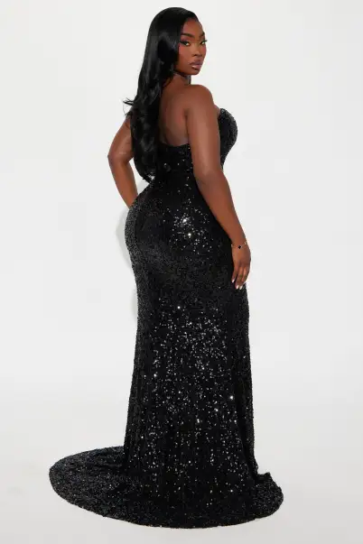 Elegant Black Sequin Strapless Maxi Dress with Train & Mesh Cut-Out Details(Black,XS)