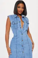 Stylish Denim Maxi Dress - Medium Wash, Sleeveless with Button Front & Pockets - 100% Cotton(MEDIUM Wash,XS)