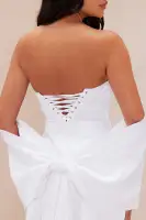 Elegant Strapless Satin Gown Set with Shawl – Sweetheart Neckline & Lace-Up Back(White,XS)