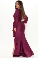 Elegant Purple Maxi Dress with Puff Sleeves & High Slit – Ruched Ruffle Detail & Mermaid Hem(Purple,XS)