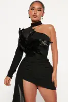 Elegant One-Shoulder Mini Dress with Feather & Ruched Detail - Orange & Black(Black,XS)