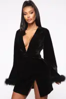 Elegant Twist Front Bell Sleeve Dress with Feather Slit & Hidden Zipper - Black/Magenta(Black,XS)