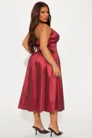 Elegant Wine Taffeta Midi Dress - Deep V-Neck Halter with Faux Corset Waist & Backless Design(Wine,XS)
