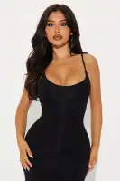 Elegant Black Double-Lined Midi Dress with Scoop Neck & Adjustable Straps – 95% Rayon, 5% Spandex(Black,XS)