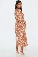 Elegant Mocha Midi Dress with Collar Neckline & Long Sleeves – Button Front, 90% Rayon(Mocha/combo,XS)