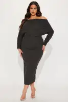 Elegant Off-Shoulder Sweater Maxi Dress with Ruched Detail - Green, Charcoal, Cream(Charcoal,XS)