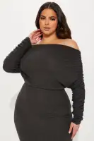 Elegant Off-Shoulder Sweater Maxi Dress with Ruched Detail - Green, Charcoal, Cream(Charcoal,XS)