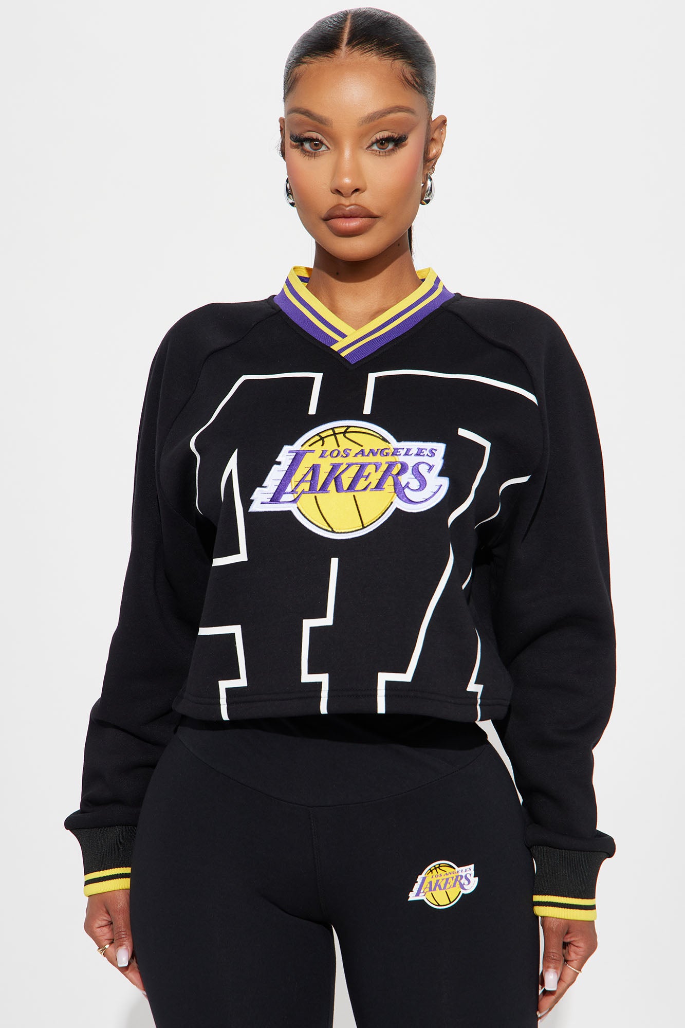 Lakers Courtside V-Neck Sweatshirt & Wide Leg Pant Set – Black, 60% Cotton, Screen Print & Embroidery