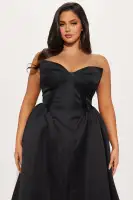 Elegant Sweetheart Neckline Maxi Dress with Back Zipper – Available in White & Black(Black,XS)