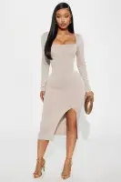 Elegant Square Neck Midi Dress with Long Sleeves & Side Slit – Black & Taupe