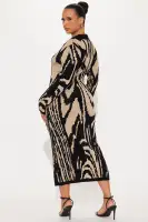 Elegant Black Collared Sweater Midi Dress with Long Sleeves & Front Slit(Black/combo,XS)