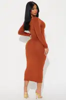 Elegant Black Ruched Midi Dress with Cut-Out Details & Tie Waist – Long Sleeve Stretch Rayon(Cognac,XS)
