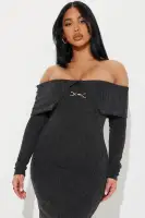 Elegant Off-Shoulder Sweater Maxi Dress with Long Sleeves & High Slit – Charcoal(Charcoal,XS)