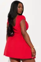 Elegant Ruched Mini Dress with Sweetheart Neckline & Bow Detail - Red or Black(Red,XS)