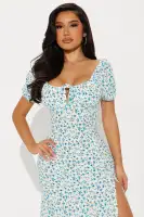 Floral Midi Dress with V-Neck & Puff Sleeves – Tie Front & Slit Detail – 100% Rayon – White/Blue/Yellow(White/Blue,S)