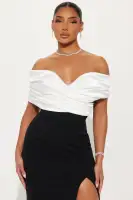 Elegant Off-Shoulder Maxi Dress with High Slit - Black & White Options(Black/White,XS)