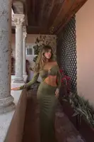 Elegant V-Neck Maxi Dress with Long Sleeves & Cut-Out Detail – Black & Olive