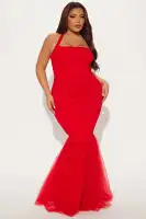 Elegant Red Mermaid Gown with Halter Neckline & Hidden Zipper – Stretch Shell & Lining(Red,XS)